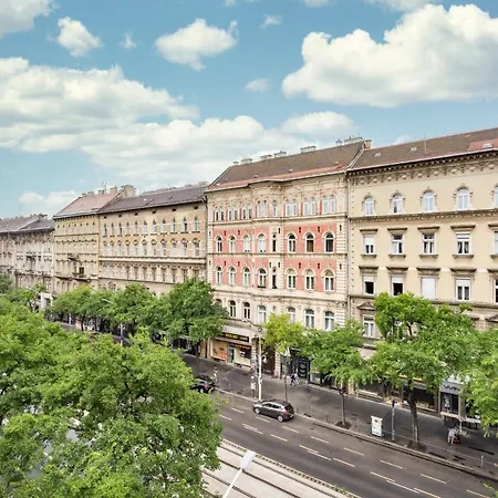 Megszunt - Erzsebet Krt 37 Budapest
