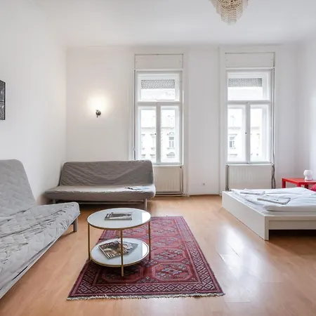 Apartament Megszunt - Erzsebet Krt 37 Budapeszt