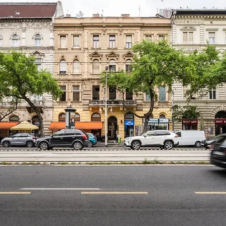 Apartament Megszunt - Erzsebet Krt 37 *